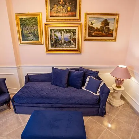 Alojamento de Acomodação e Pequeno-almoço Angel Luxury 4*